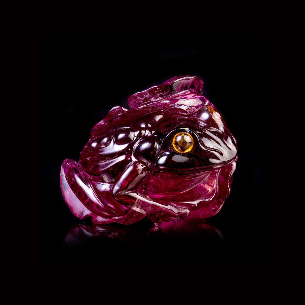 Глиптика эксклюзивная фигурка "Лягушка" из природного турмалина Denisov & Gems
